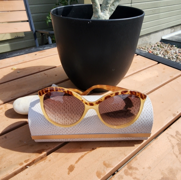 Jimmy Choo Malaya Tortoiseshell Sunglasses - Picture 5 of 9